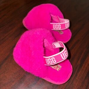 UGG baby Kids Fuzzy Pink Slippers